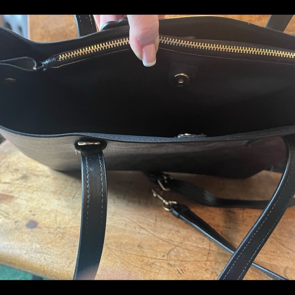 Coach Signature Avenue canvas Carryall Tote - Picture 4 of 9